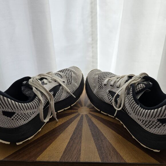 Brooks Revel 5 Womens Sz 6 B Running Shoes White Black Sneakers Athletic Gym Jog - Picture 10 of 13